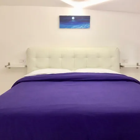 Il Viaggiatore Via Indipendenza 2