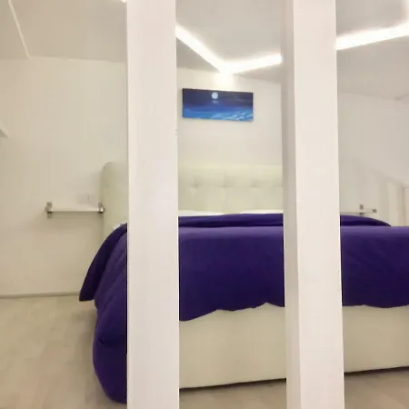 Il Viaggiatore Via Indipendenza 2